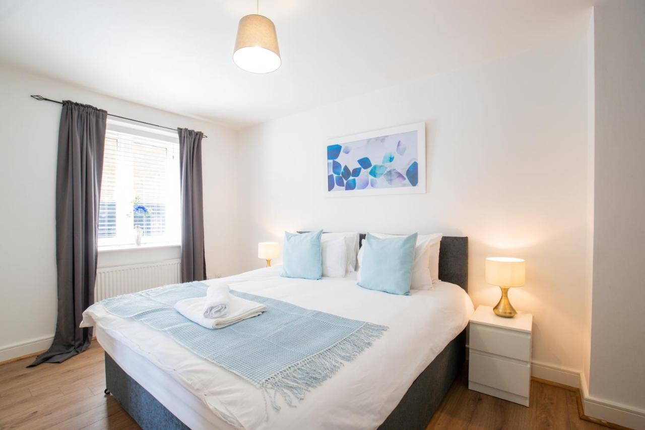 Velvet 1-bedroom apartment, Clockhouse, Hoddesdon Exteriör bild