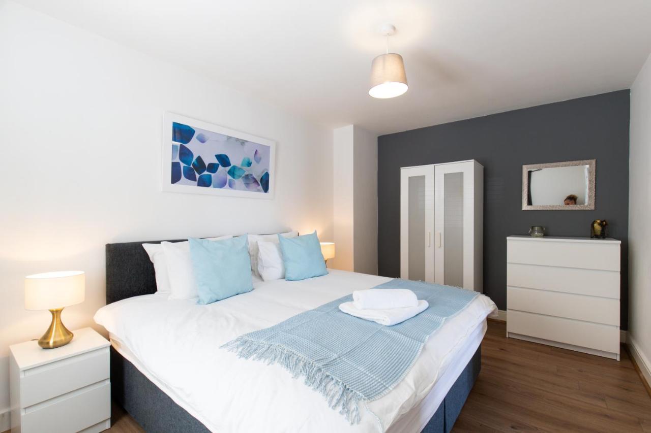 Velvet 1-bedroom apartment, Clockhouse, Hoddesdon Rum bild